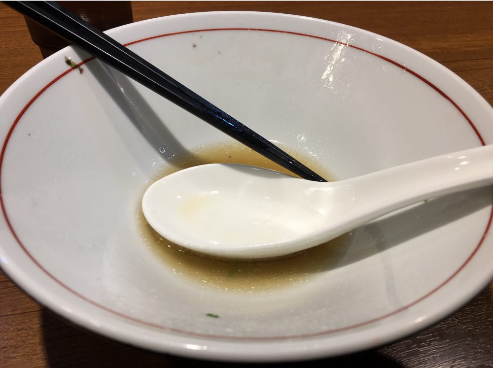 【川越市】寿製麺よしかわの煮干ラーメン「白醤油」は美味しくておすすめ バリアフリーで車椅子専用ルーム有